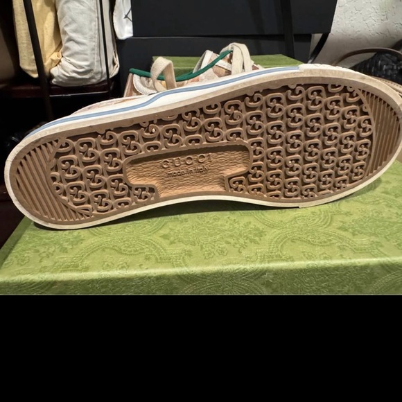 Gucci Floral Canvas Sneakers - Picture 4 of 9